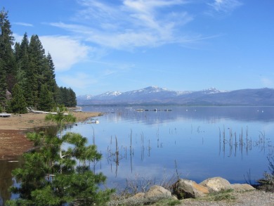 This property is .90 acres sloping towards beautiful Goose bay on Lake Almanor West Golf Course in California - for sale on GolfHomes.com, golf home, golf lot