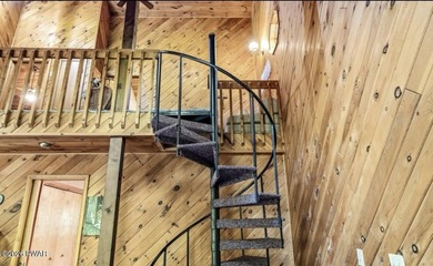 Welcome to 10 Sandy Ct, Lake Ariel, PA, a peaceful and private on The Hideout Golf in Pennsylvania - for sale on GolfHomes.com, golf home, golf lot