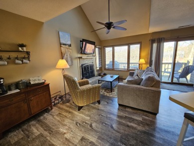 Nicely appointed 1 Bedroom, 2 bath Walnut Hill Golf Villa on Eagle Ridge Inn and Resort in Illinois - for sale on GolfHomes.com, golf home, golf lot
