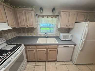 Price Reduced $20K - Motivated Seller - This is an unusually on The Meadows At Countrywood in Florida - for sale on GolfHomes.com, golf home, golf lot