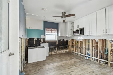 Price Reduced, Bring Offers! Outstanding Location! on The Dunedin Country Club in Florida - for sale on GolfHomes.com, golf home, golf lot
