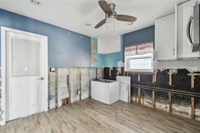 Price Reduced, Bring Offers! Outstanding Location! on The Dunedin Country Club in Florida - for sale on GolfHomes.com, golf home, golf lot