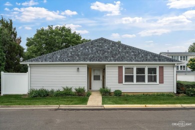 Enjoy low-maintenance living in this updated 2-bedroom ranch on Boughton Ridge Golf Course in Illinois - for sale on GolfHomes.com, golf home, golf lot
