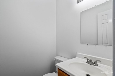 Enjoy low-maintenance living in this updated 2-bedroom ranch on Boughton Ridge Golf Course in Illinois - for sale on GolfHomes.com, golf home, golf lot