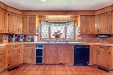 This Beautiful Brick 4BR-3.5BA home is located on an extra-large on Santee-Cooper Country Club in South Carolina - for sale on GolfHomes.com, golf home, golf lot