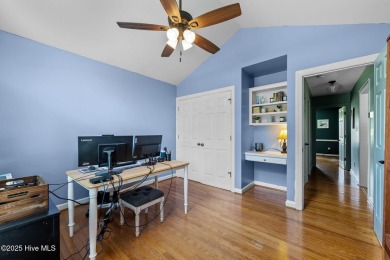 Welcome to this beautiful 3-bedroom, 2-bath home nestled in the on Harbour Point Golf Club in North Carolina - for sale on GolfHomes.com, golf home, golf lot