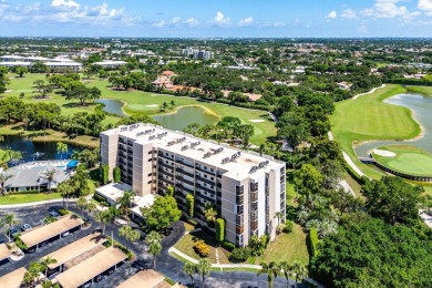 Beautifully updated three bedroom condo in an excellent Central on  in Florida - for sale on GolfHomes.com, golf home, golf lot