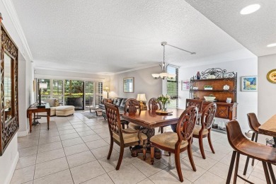 Beautifully updated three bedroom condo in an excellent Central on  in Florida - for sale on GolfHomes.com, golf home, golf lot