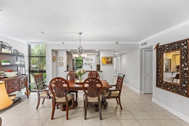 Beautifully updated three bedroom condo in an excellent Central on  in Florida - for sale on GolfHomes.com, golf home, golf lot
