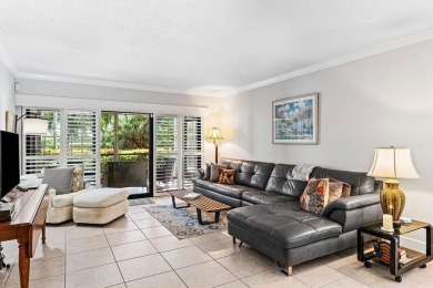 Beautifully updated three bedroom condo in an excellent Central on  in Florida - for sale on GolfHomes.com, golf home, golf lot