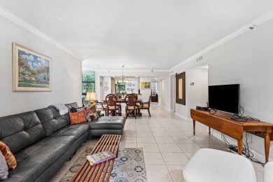 Beautifully updated three bedroom condo in an excellent Central on  in Florida - for sale on GolfHomes.com, golf home, golf lot