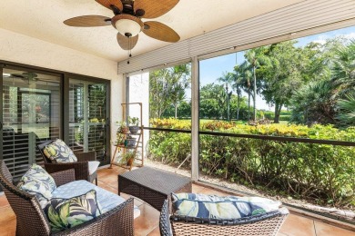 Beautifully updated three bedroom condo in an excellent Central on  in Florida - for sale on GolfHomes.com, golf home, golf lot