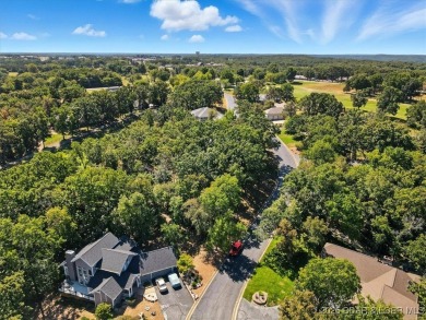 Fantastic opportunity to build your dream home on this on The Oaks Golf Course in Missouri - for sale on GolfHomes.com, golf home, golf lot