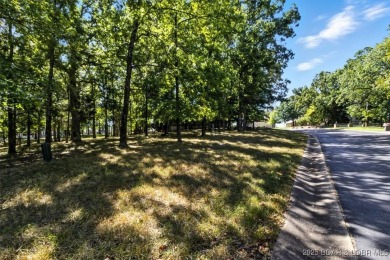 Fantastic opportunity to build your dream home on this on The Oaks Golf Course in Missouri - for sale on GolfHomes.com, golf home, golf lot