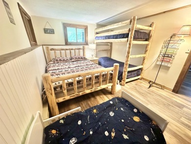 Welcome to this beautifully updated 3-bedroom, 2-bathroom home on Hermitage Club Golf Course in Vermont - for sale on GolfHomes.com, golf home, golf lot