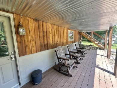 Welcome to this beautifully updated 3-bedroom, 2-bathroom home on Hermitage Club Golf Course in Vermont - for sale on GolfHomes.com, golf home, golf lot