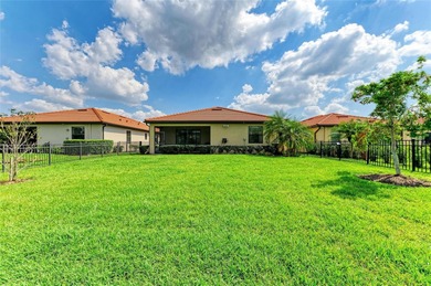 Move right in and start living the Florida lifestyle in this on Rosedale Golf and Tennis Club in Florida - for sale on GolfHomes.com, golf home, golf lot