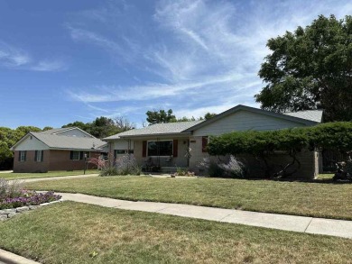 Welcome to this stunning 3-bedroom, 2-bathroom home located just on Sunset Hills Golf Course in Oklahoma - for sale on GolfHomes.com, golf home, golf lot