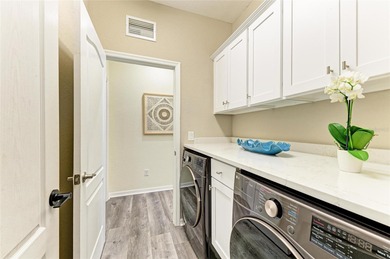 Move right in and start living the Florida lifestyle in this on Rosedale Golf and Tennis Club in Florida - for sale on GolfHomes.com, golf home, golf lot