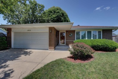 This is not your average tri-level home! Nestled at the end of a on Apple Orchard Golf Course in Illinois - for sale on GolfHomes.com, golf home, golf lot