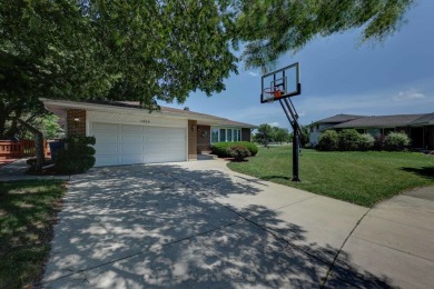 This is not your average tri-level home! Nestled at the end of a on Apple Orchard Golf Course in Illinois - for sale on GolfHomes.com, golf home, golf lot