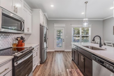 Modern Home in a Resort-Style Community Near Downtown Hot on Diamondhead Golf and Country Club in Arkansas - for sale on GolfHomes.com, golf home, golf lot