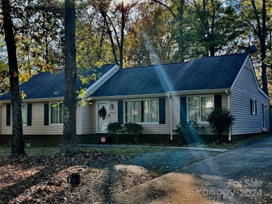 Welcome home to this well-maintained home in the highly sought on The Divide Golf Club in North Carolina - for sale on GolfHomes.com, golf home, golf lot