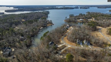 PLEASE VIEW VIRTUAL TOUR LINK.  Welcome to Lot 33 in Whitewater on Timberlake Country Club in South Carolina - for sale on GolfHomes.com, golf home, golf lot