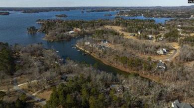 PLEASE VIEW VIRTUAL TOUR LINK.  Welcome to Lot 33 in Whitewater on Timberlake Country Club in South Carolina - for sale on GolfHomes.com, golf home, golf lot