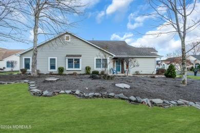 Step inside this 2-bedroom 2-bathroom Turnberry Model in on Greenbriar Woodlands in New Jersey - for sale on GolfHomes.com, golf home, golf lot