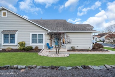 Step inside this 2-bedroom 2-bathroom Turnberry Model in on Greenbriar Woodlands in New Jersey - for sale on GolfHomes.com, golf home, golf lot