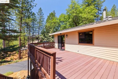 A comfortable 2126sqft, 2level cabin w/ 4bed, 3bath + bonus rm on Pine Mountain Lake Country Club in California - for sale on GolfHomes.com, golf home, golf lot