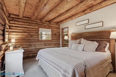 Entering into 322 Fairfield, you are engulfed in warmth.  This on Piankatank River Golf Club in Virginia - for sale on GolfHomes.com, golf home, golf lot