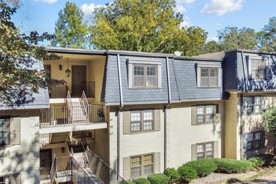 RENOVATED!!!! This stunning top-floor 2-bedroom, 2-bath condo on Cross Creek Golf Course in Georgia - for sale on GolfHomes.com, golf home, golf lot