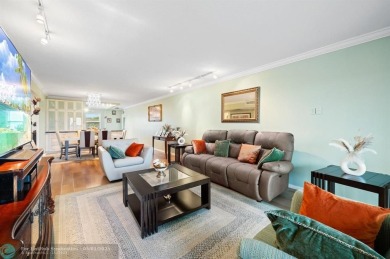 Beautifully renovated unit.  Corner unit, panoramic views of the on Wynmoor Golf Course in Florida - for sale on GolfHomes.com, golf home, golf lot