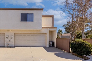 FHA & VA APPROVED TOWNHOME! 3 BEDROOM 2 BATHROOM END UNIT with on Vista Valencia Golf Course in California - for sale on GolfHomes.com, golf home, golf lot