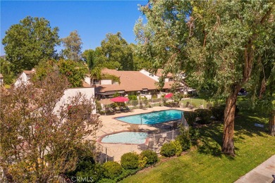 FHA & VA APPROVED TOWNHOME! 3 BEDROOM 2 BATHROOM END UNIT with on Vista Valencia Golf Course in California - for sale on GolfHomes.com, golf home, golf lot