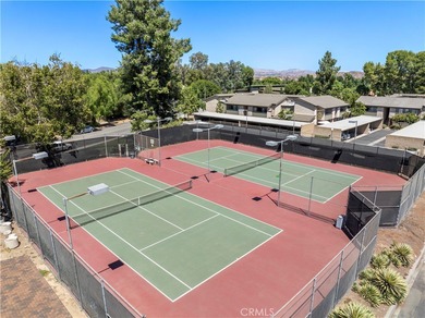 FHA & VA APPROVED TOWNHOME! 3 BEDROOM 2 BATHROOM END UNIT with on Vista Valencia Golf Course in California - for sale on GolfHomes.com, golf home, golf lot