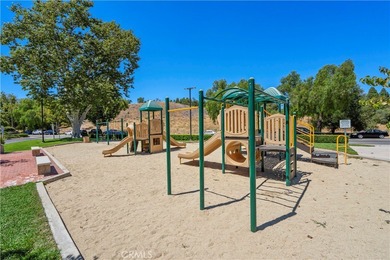 FHA & VA APPROVED TOWNHOME! 3 BEDROOM 2 BATHROOM END UNIT with on Vista Valencia Golf Course in California - for sale on GolfHomes.com, golf home, golf lot