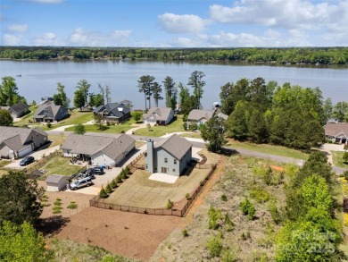 Discover your dream home in Edgewater! This inviting 3 bedroom on Edgewater Golf Club in South Carolina - for sale on GolfHomes.com, golf home, golf lot