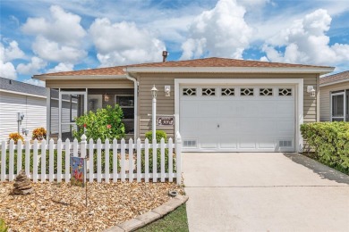 **BOND PAID!** Welcome to this Beautifully Maintained 2/2 Colony on The Links of Spruce Creek in Florida - for sale on GolfHomes.com, golf home, golf lot