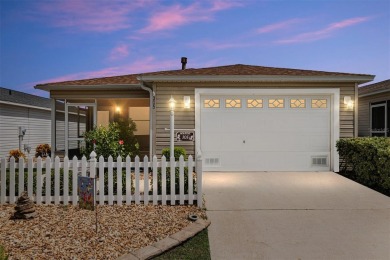 **BOND PAID!** Welcome to this Beautifully Maintained 2/2 Colony on The Links of Spruce Creek in Florida - for sale on GolfHomes.com, golf home, golf lot