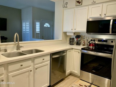 STUNNING REMODEL. BRAND NEW ROOF AND HOT WATER HEATER IN 2023 on Trail Ridge Golf Course in Arizona - for sale on GolfHomes.com, golf home, golf lot