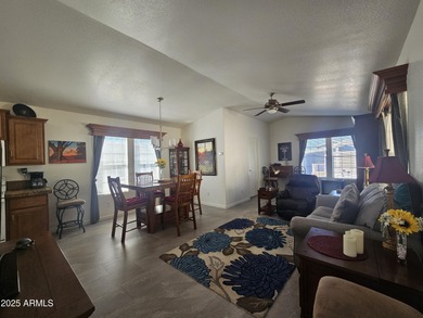 On The Greens! This stunning 1-bedroom plus Queen Size Murphy on Viewpoint Golf Resort in Arizona - for sale on GolfHomes.com, golf home, golf lot