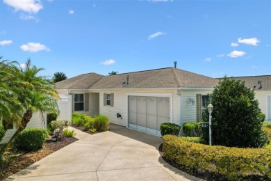 NEW ROOF COMING! Turnkey 3-bedroom, 2-bathroom Bonita Courtyard on The Links of Spruce Creek in Florida - for sale on GolfHomes.com, golf home, golf lot