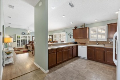 NEW ROOF COMING! Turnkey 3-bedroom, 2-bathroom Bonita Courtyard on The Links of Spruce Creek in Florida - for sale on GolfHomes.com, golf home, golf lot