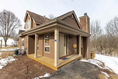 Beautifully cared for, light-filled 2-bedroom, 2 bath Walnut on Eagle Ridge Inn and Resort in Illinois - for sale on GolfHomes.com, golf home, golf lot