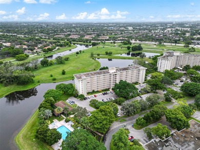 This 2/2 condo in the desirable Palm-Aire community on the 7th on Palm-Aire Country Club and Resort - Palms in Florida - for sale on GolfHomes.com, golf home, golf lot