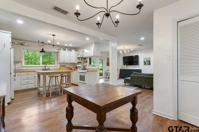 ***Priced to Sell*** Charming Updated Cottage with Serene Sounds on Hide-A-Way Lake Golf Course in Texas - for sale on GolfHomes.com, golf home, golf lot