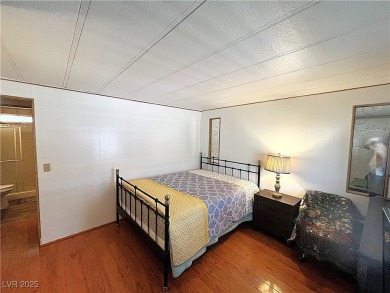 Welcome to your dreamy retreat in a vibrant 55+ community! This on Royal Links Golf Club in Nevada - for sale on GolfHomes.com, golf home, golf lot